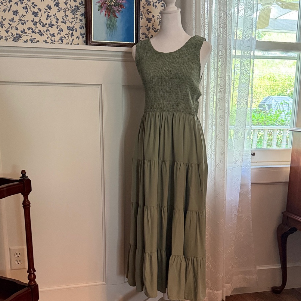 Elegant Olive Green Maxi Dress